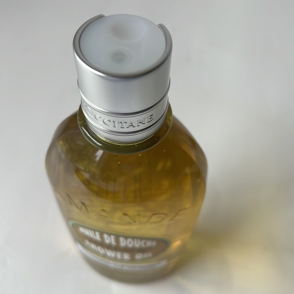 L’occitane Shower Oil 8.4 Fl. Oz.New - Picture 9 of 11